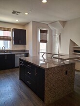7863 Inception Way in San Diego, CA - Building Photo - Building Photo
