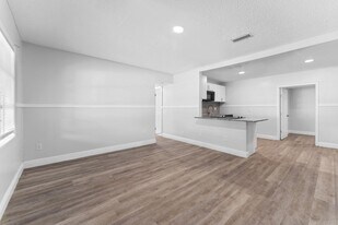 7513 N Cortez St in Tampa, FL - Building Photo