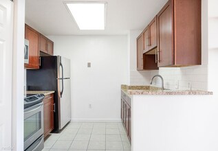 169 Monsignor O'Brien Highway-Unit -Apt 210 in Cambridge, MA - Building Photo - Building Photo
