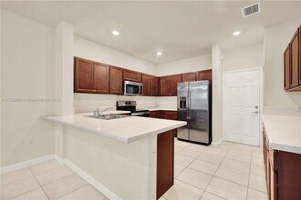 141 NE 23rd Terrace in Homestead, FL - Building Photo - Building Photo