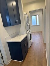 436 Rosecrans Ave, Unit C in Manhattan Beach, CA - Building Photo - Building Photo