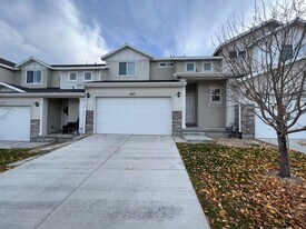 4417 W Lower Meadow Dr in Herriman, UT - Building Photo