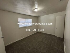 5517 34th St in Lubbock, TX - Building Photo - Building Photo