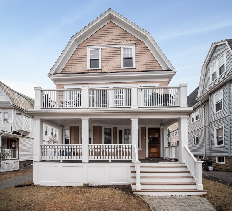 60 Powder House Blvd in Somerville, MA - Building Photo