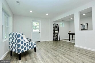 2609 Dakota St in Bryans Road, MD - Foto de edificio - Building Photo