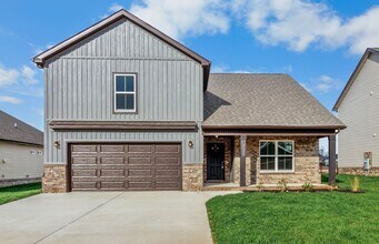 2628 Rafiki Dr in Clarksville, TN - Building Photo - Building Photo