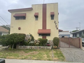 2729 Glassell St in Los Angeles, CA - Building Photo - Building Photo