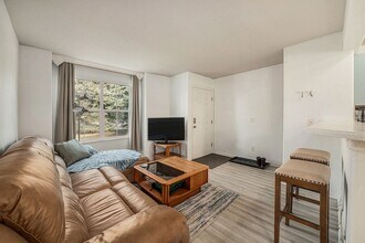 844 Apex Dr in Fort Collins, CO - Building Photo - Building Photo