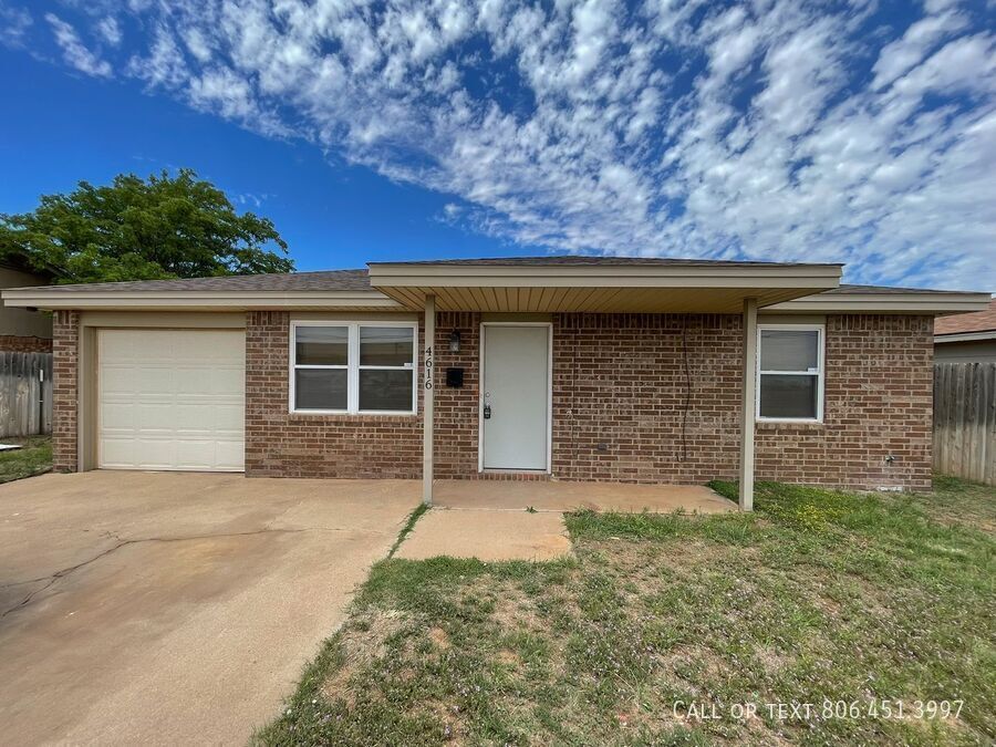 4616 Erskine St in Lubbock, TX - Building Photo