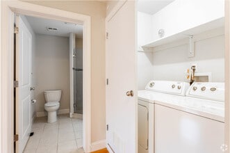 339 Union Blvd in Totowa, NJ - Foto de edificio - Building Photo