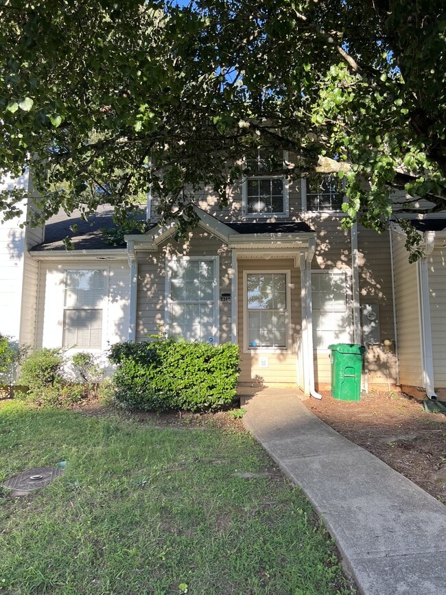 property at 2340 Wellington Cir