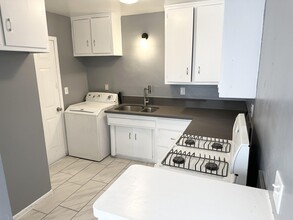 38950 9th St E in Palmdale, CA - Building Photo - Building Photo
