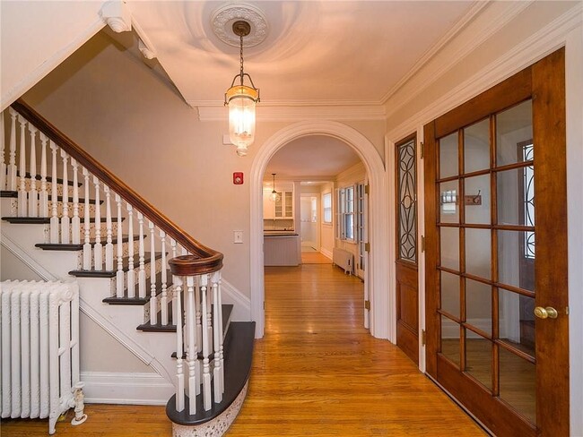 860 Park Ave, Unit 1