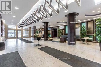 5793 Yonge St in Toronto, ON - Building Photo - Building Photo