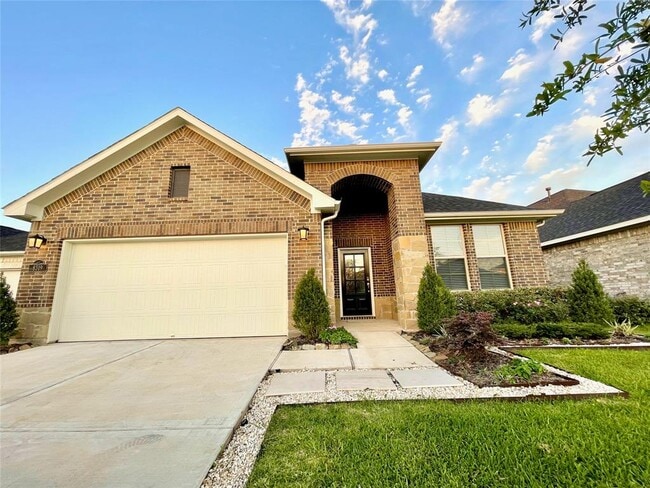 property at 8319 Divot Trce