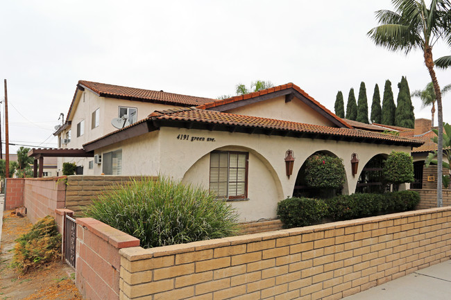 4191 Green Ave in Los Alamitos, CA - Foto de edificio - Building Photo