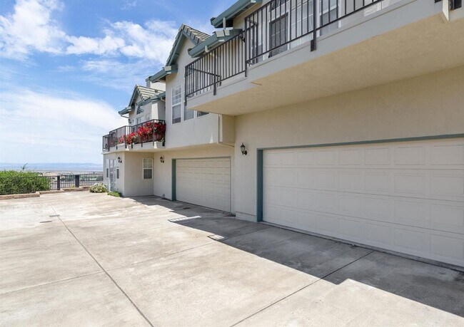 260 Channing Way in San Rafael, CA - Building Photo - Building Photo