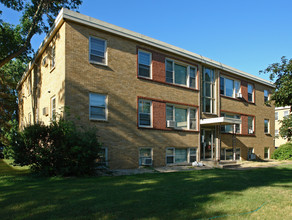 McCarrons Apartments in Roseville, MN - Building Photo - Building Photo