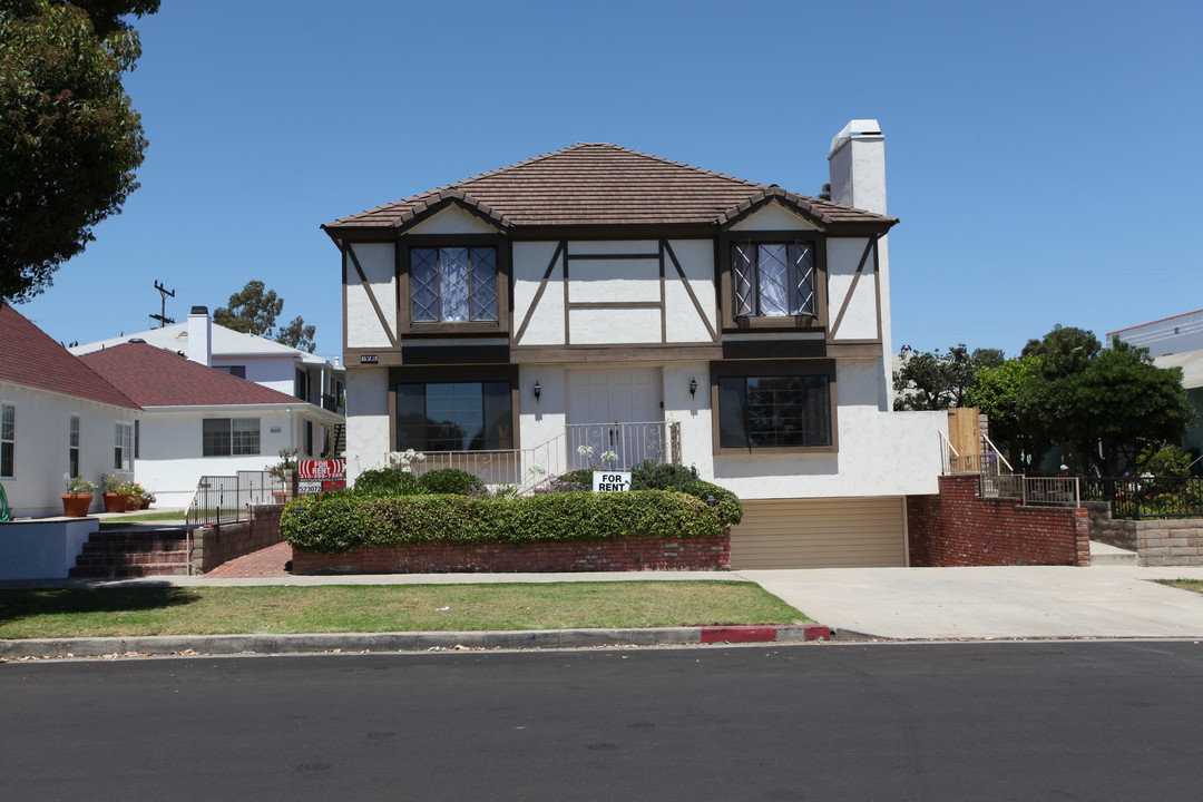 623 9th St in Santa Monica, CA - Building Photo