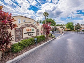 4195 Winding Vine Dr in Lakeland, FL - Building Photo - Building Photo