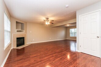 12046 Royalwood Dr in Fishers, IN - Building Photo - Building Photo