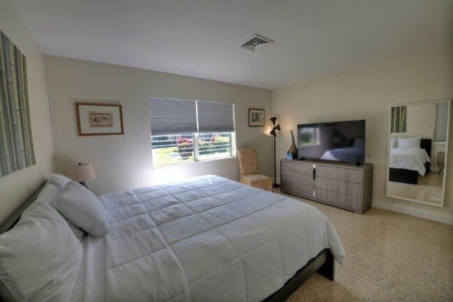 3201 NE 23rd St in Fort Lauderdale, FL - Foto de edificio - Building Photo