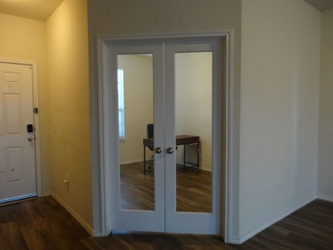 property at 4418 Windmill Run Dr