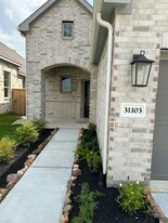 31138 Myers Hvn Ln in Hockley, TX - Building Photo