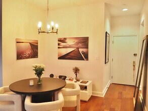 2 Clarendon St, Unit 204 in Boston, MA - Building Photo - Building Photo