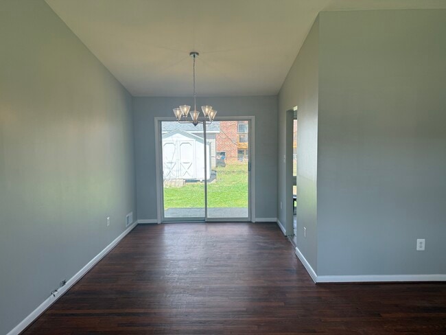 417 Eisner St in Silver Spring, MD - Foto de edificio - Building Photo