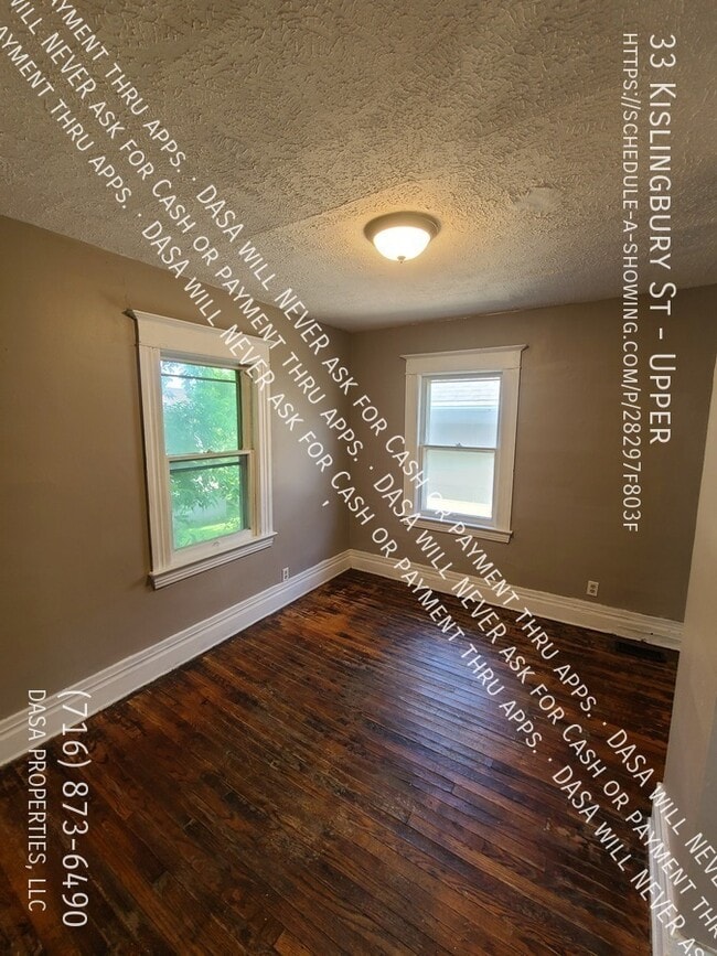 33 Kislingbury St in Rochester, NY - Building Photo - Building Photo