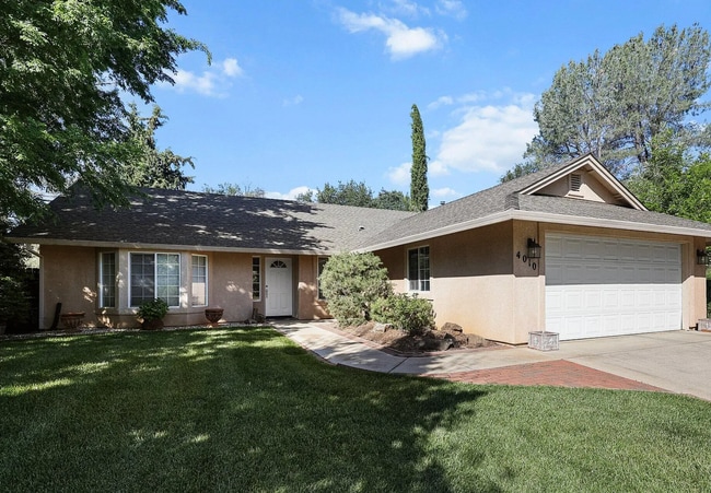 4010 Cambria Dr in Redding, CA - Building Photo - Building Photo