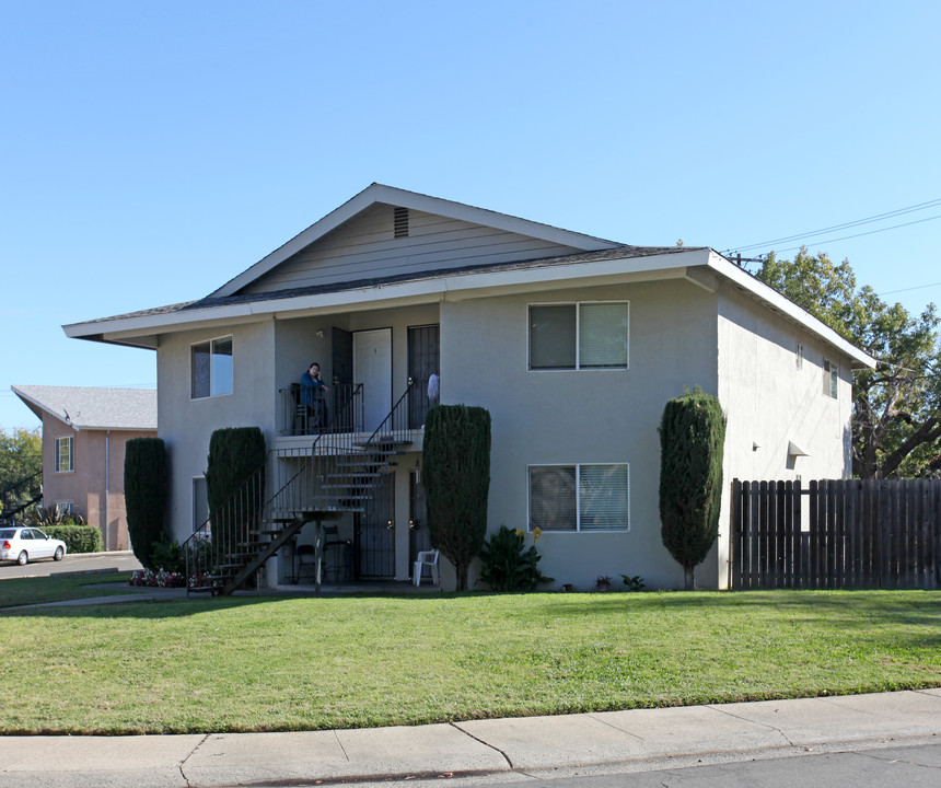 2971 Portsmouth Dr in Rancho Cordova, CA - Building Photo