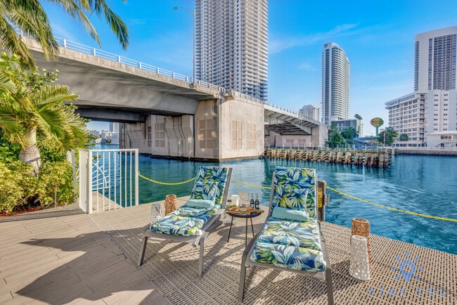 2602 E Hallandale Beach Blvd