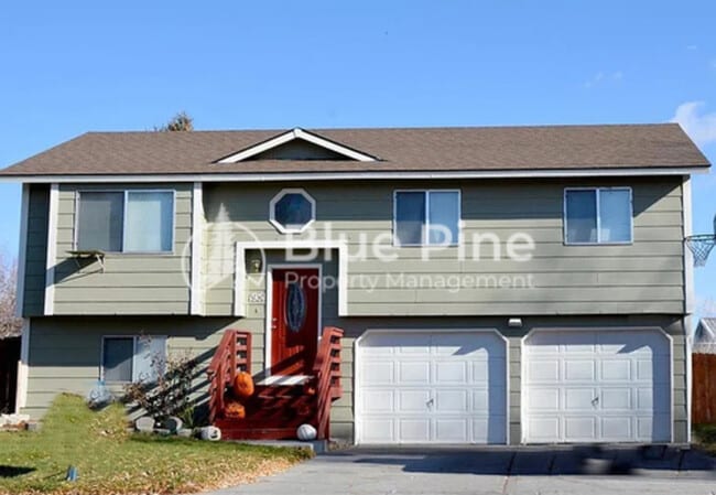 property at 1951 La Rain Ct