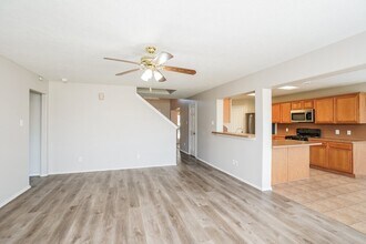 12910 Hunters Field Ln in Houston, TX - Building Photo - Building Photo