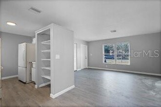 1533 N Normandy Blvd in Deltona, FL - Building Photo - Building Photo