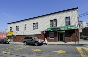 1008 Summit Ave in Union City, NJ - Building Photo - Building Photo