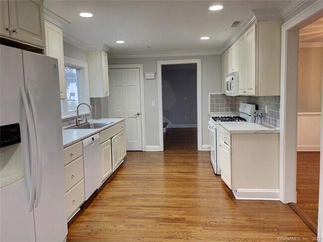 57 Scofield Ave in Stamford, CT - Building Photo - Building Photo