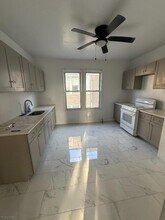 85 Sunnyside Terrace in East Orange, NJ - Foto de edificio - Building Photo