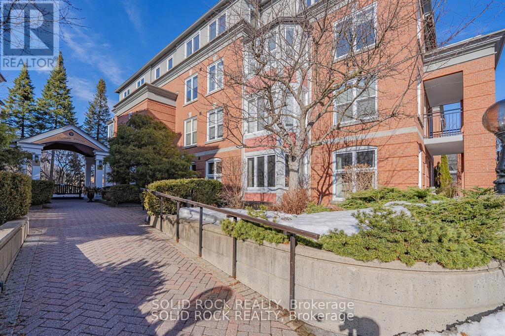 11-111 Durham Private in Ottawa, ON - Building Photo