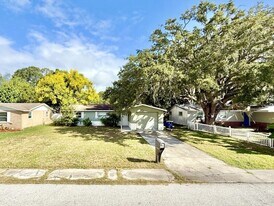 5707 Quist Dr in Port Richey, FL - Building Photo