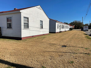 Godwin Avenue Apartments (GAA) in Lumberton, NC - Building Photo - Building Photo