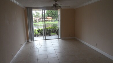 10749 Cleary Blvd in Plantation, FL - Building Photo - Building Photo