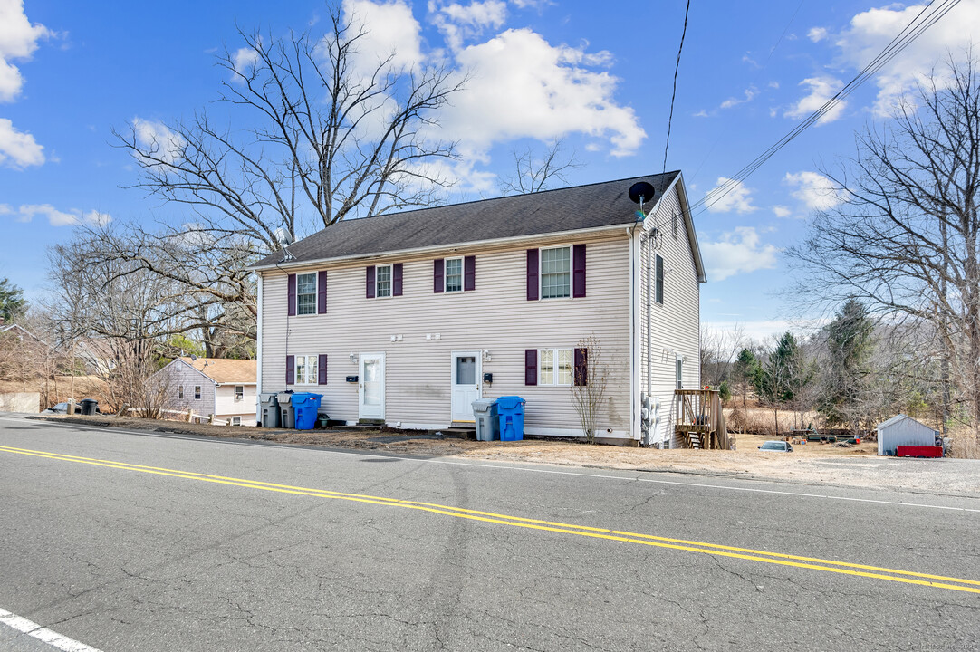 105 Maple Ave in Bristol, CT - Foto de edificio