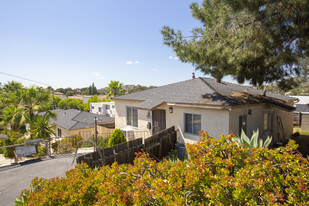 4924-4926 Colina Dr in La Mesa, CA - Building Photo