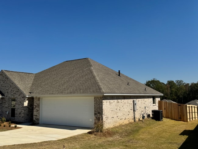 492 Silver Hill Dr in Pearl, MS - Foto de edificio - Building Photo