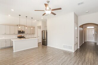 825 Amberwood Ct in Haslet, TX - Building Photo - Building Photo