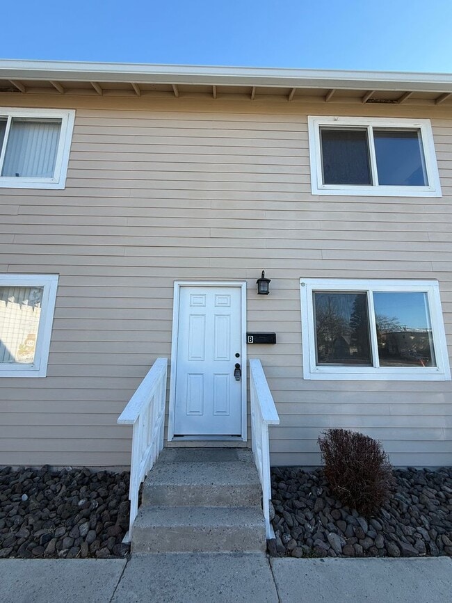 property at 306 16th St