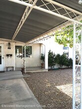 307 Manzano St NE in Albuquerque, NM - Building Photo - Building Photo